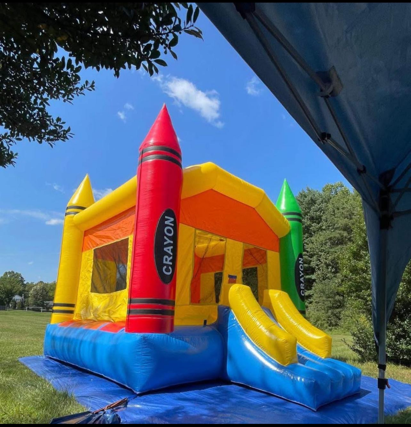 Bounce House 13 x 17